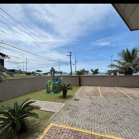 Apartamento Beira Mar - Praia Massaguacu Карагуататуба Екстер'єр фото